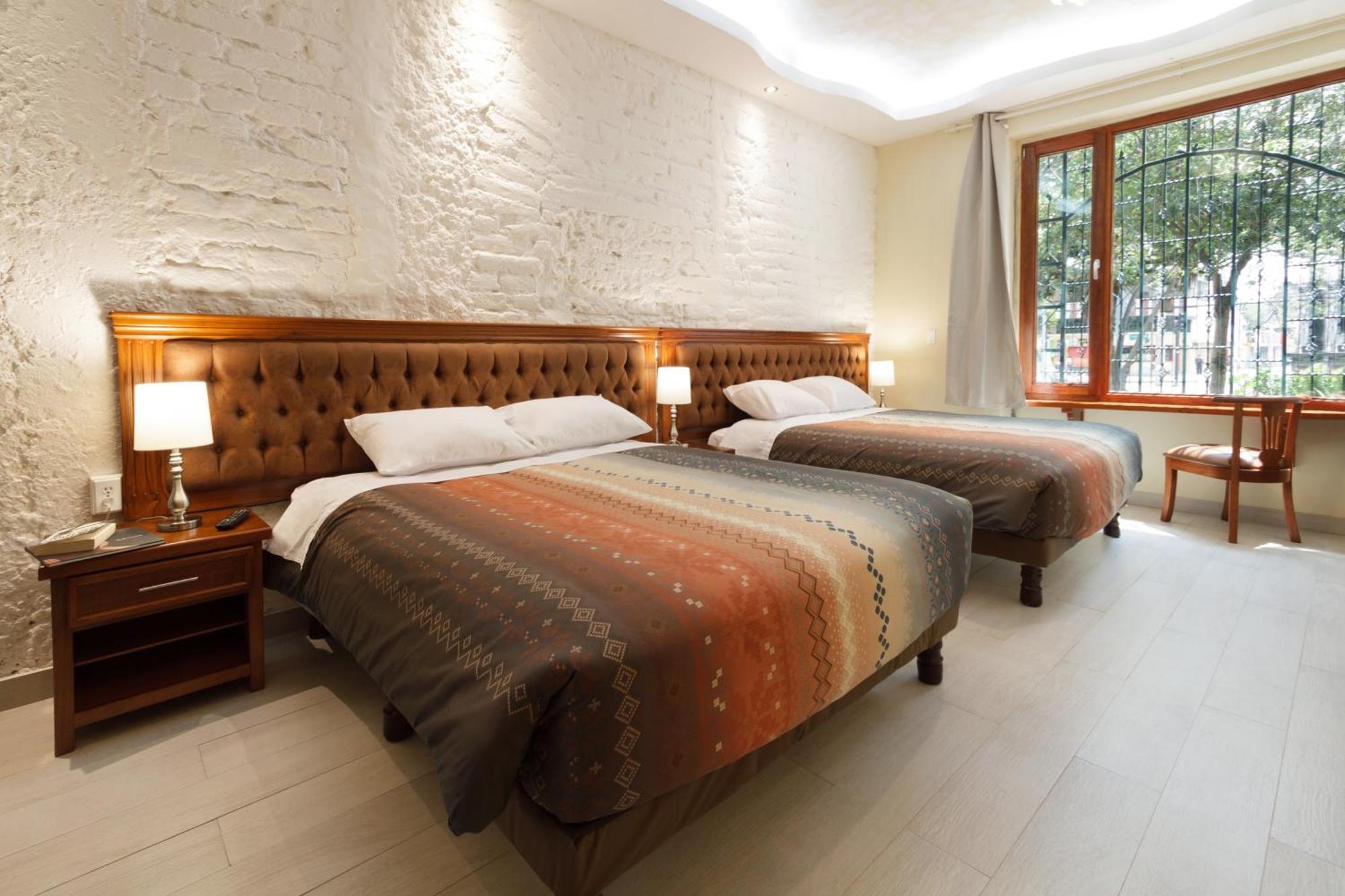 Artplaza Hotel Quito Exterior photo